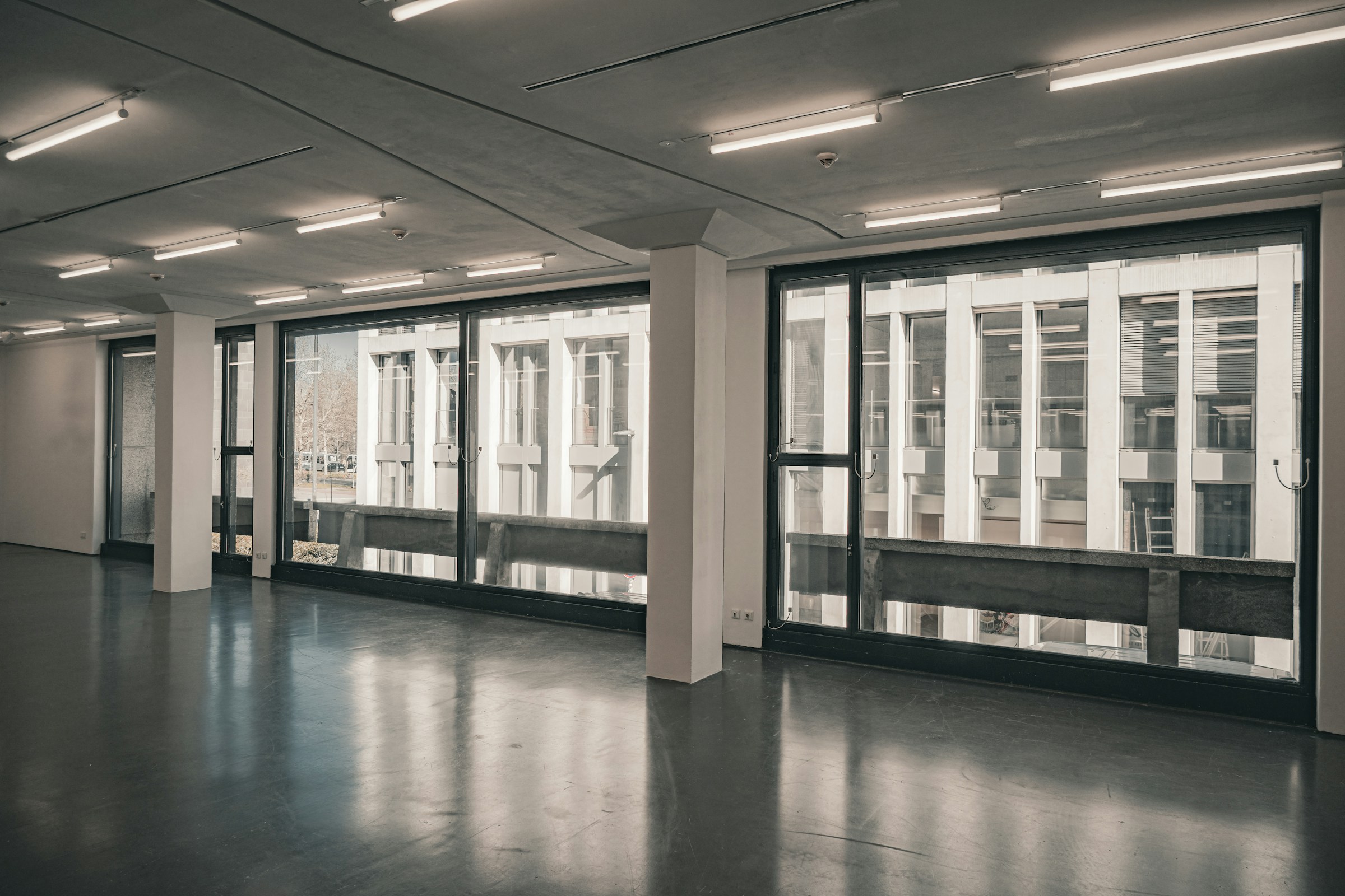 Clean empty commercial space ready for move-in
